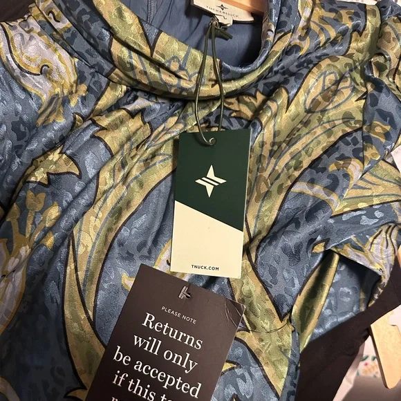 TUCKERNUCK
Deco Floral Satin Faven Dress - Picture 8 of 11